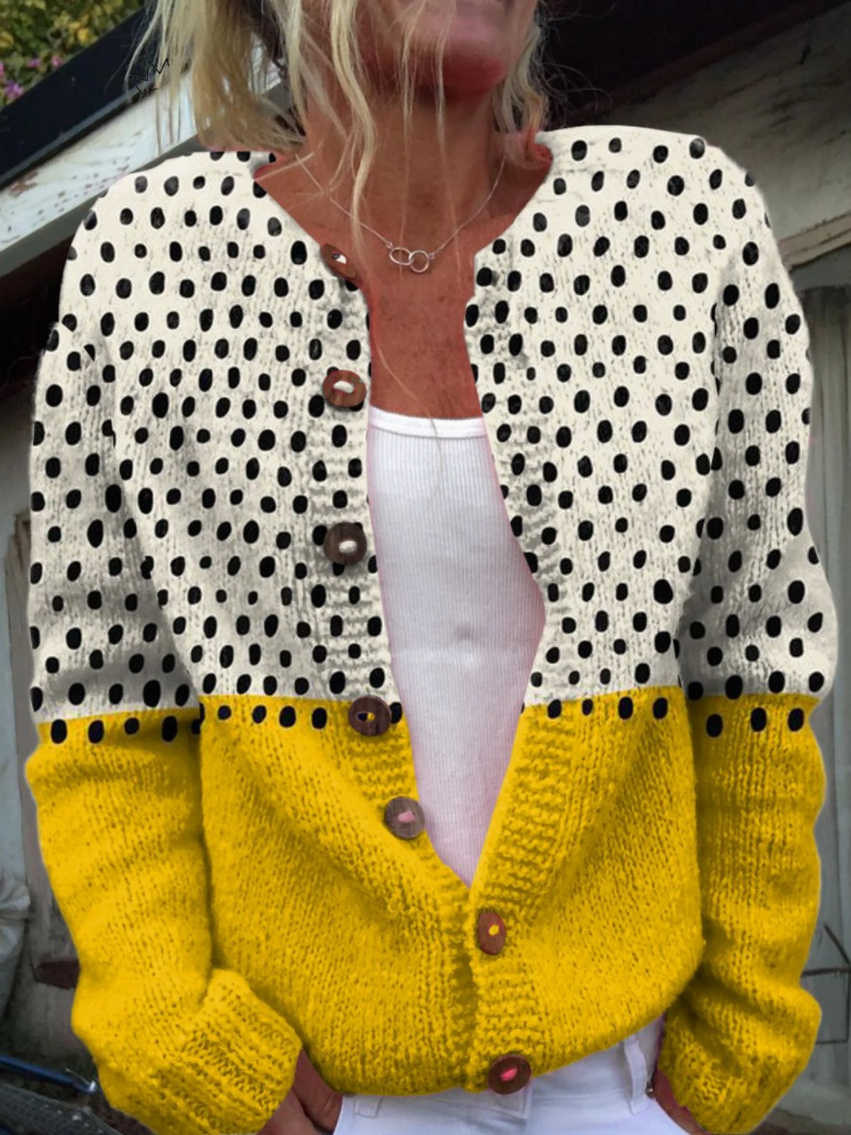 Suze | Gele cardigan met geometrische stippen